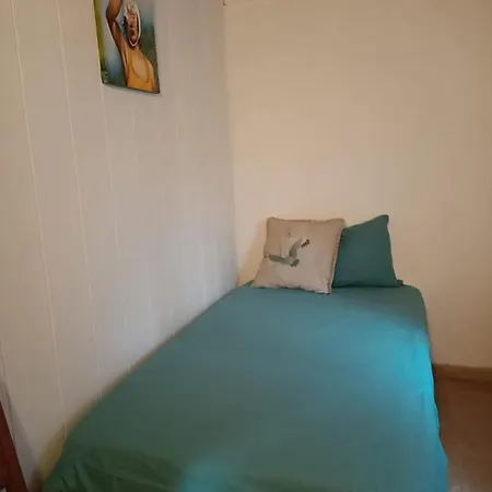 Casa rural Ada Con Piscina, Jardin Y Parking *